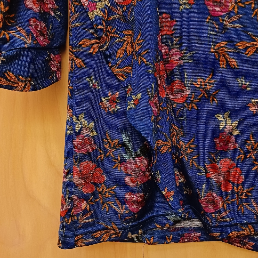 Free People blue floral ruffle boho Dock Street top Sz M - Picture 7 of 14